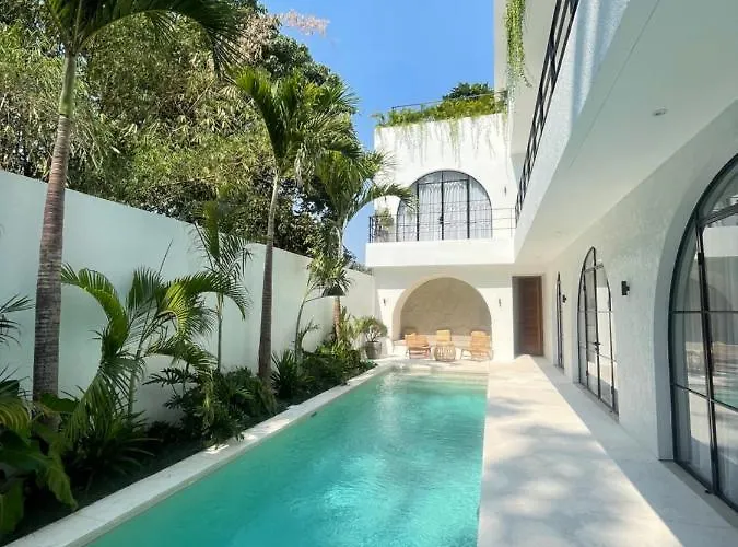 Anwa Cove - Gorgeous 6-br & 2-pool In Bali * Umalas (Bali)