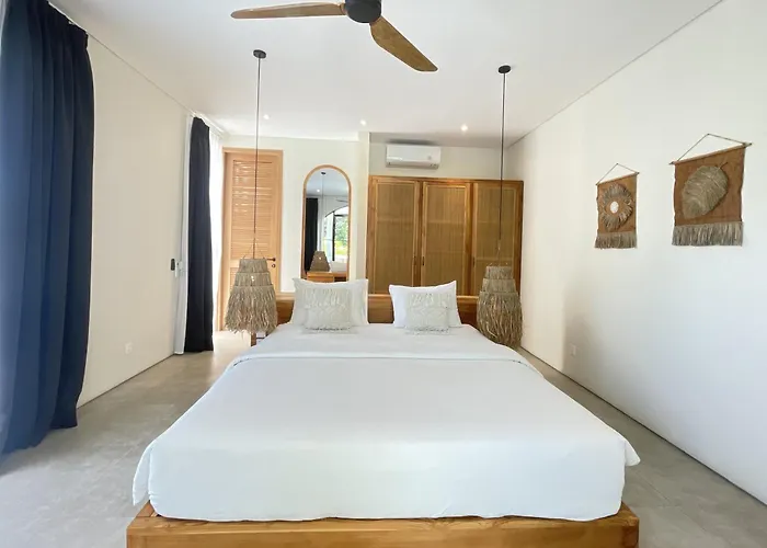 Anwa Cove - Gorgeous 6-br & 2-pool In Bali Villa Umalas (Bali)