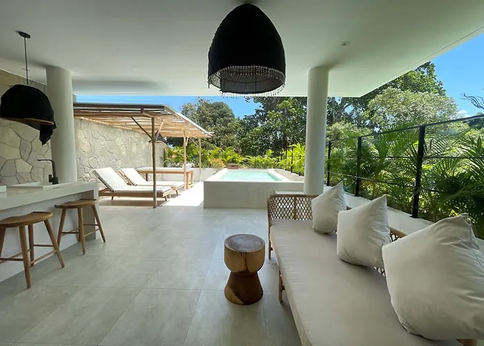 Anwa Cove - Gorgeous 6-br & 2-pool In Bali Villa Umalas (Bali)