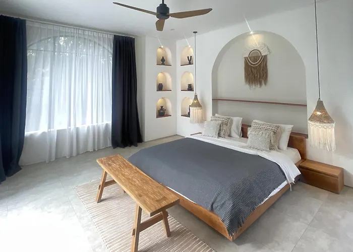 Villa Anwa Cove - Gorgeous 6-br & 2-pool In Bali *